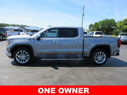 Certified 2023 GMC Sierra 1500 SLT w/ SLT Premium Plus Package AWD/4WD image 10