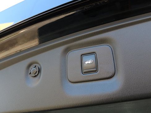 Used 2018 INFINITI QX60 AWD w/ Premium Plus Package image 41