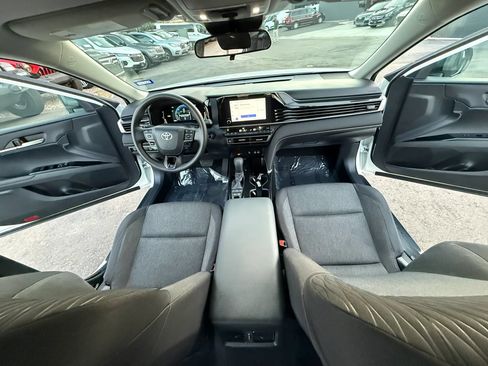 Used 2025 Toyota Camry LE FWD image 18