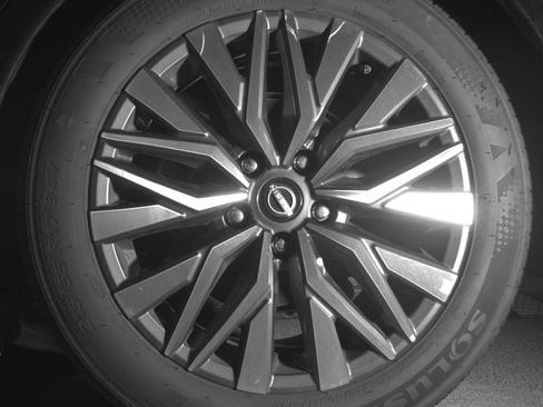 Used 2025 Nissan Altima 2.5 SV FWD image 17