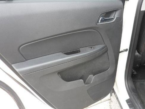 Used 2014 Chevrolet Equinox LTZ image 17