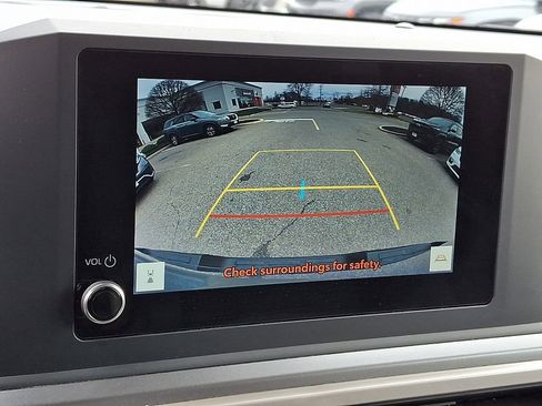 Used 2024 Toyota Tacoma TRD Off-Road image 19