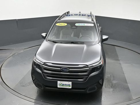 Used 2025 Subaru Forester Limited AWD/4WD image 29