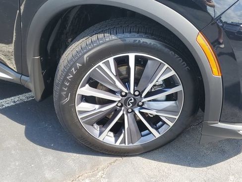Certified 2026 INFINITI QX60 Luxe w/ Cargo Package AWD/4WD image 6