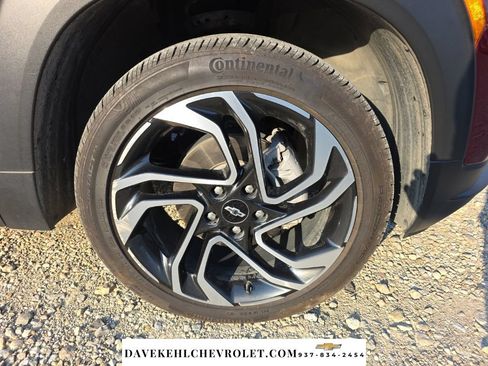 Used 2025 Chevrolet TrailBlazer RS w/ Convenience Package AWD/4WD image 41