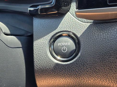 Certified 2025 Toyota Camry XLE FWD image 32