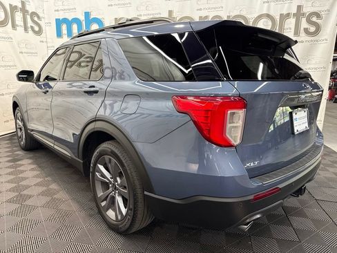 Used 2021 Ford Explorer XLT w/ Equipment Group 202A AWD/4WD image 4