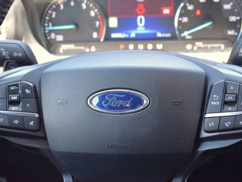 Used 2020 Ford Explorer XLT w/ Equipment Group 202A AWD/4WD image 64