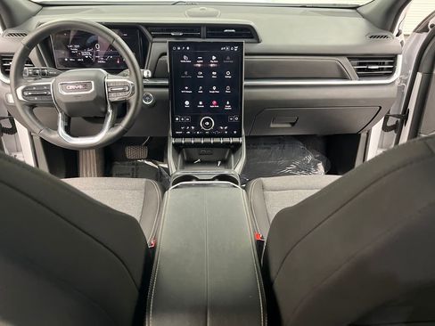 Used 2025 GMC Terrain Elevation AWD/4WD image 34