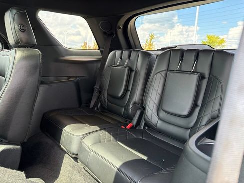 Used 2018 Ford Explorer Platinum AWD/4WD image 22