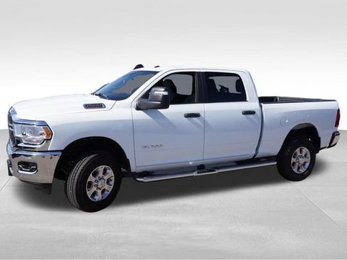Used 2024 RAM 2500 Big Horn w/ Protection Group AWD/4WD image 10