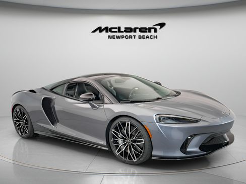 Used 2025 McLaren GTS RWD image 1