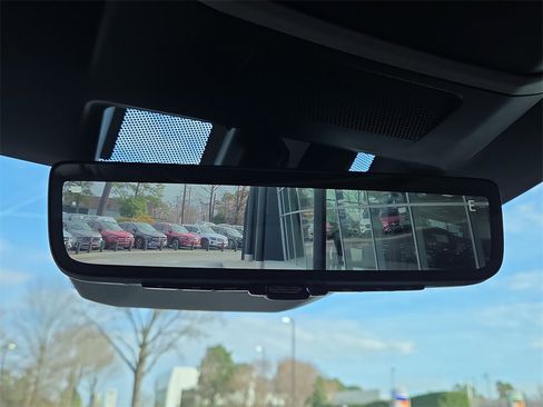 Used 2023 Subaru Outback Touring image 27