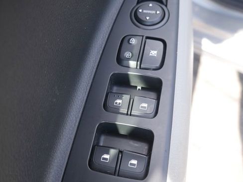 Used 2023 Kia Rio S image 19