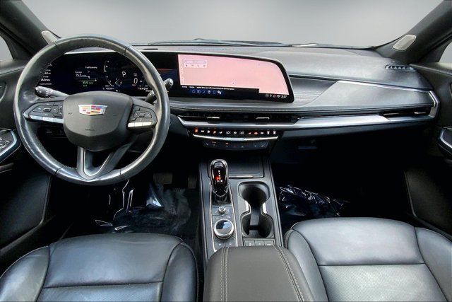Used 2024 Cadillac XT4 Premium Luxury AWD/4WD image 14