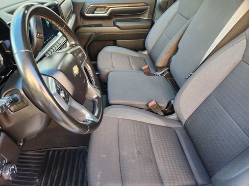 Used 2024 Chevrolet Silverado 3500 LT image 14