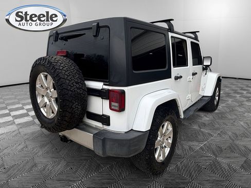 Used 2018 Jeep Wrangler Unlimited Sahara w/ Connectivity Group image 5