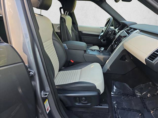 Used 2021 Land Rover Discovery S R-Dynamic AWD/4WD image 10
