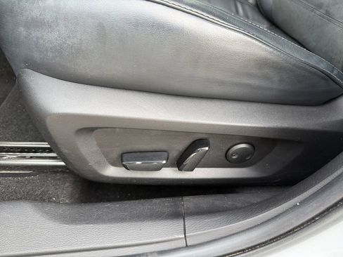 Used 2022 Mitsubishi Outlander SE image 13