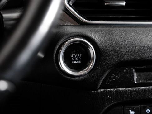 Used 2020 MAZDA CX-5 Touring image 17