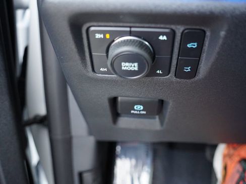 Certified 2025 Ford Expedition Max Platinum image 28