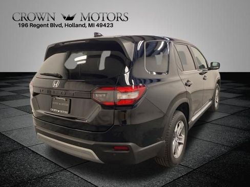 Certified 2025 Honda Pilot EX-L image 6