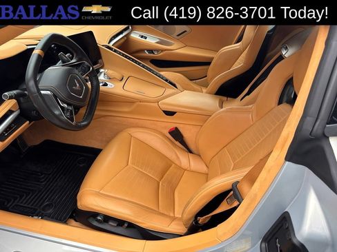 Used 2021 Chevrolet Corvette Stingray Premium Conv w/ Z51 Performance Package RWD image 5