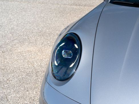 Certified 2026 Porsche 911 Carrera T RWD image 19