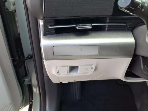 Used 2024 Hyundai Kona SE FWD image 13