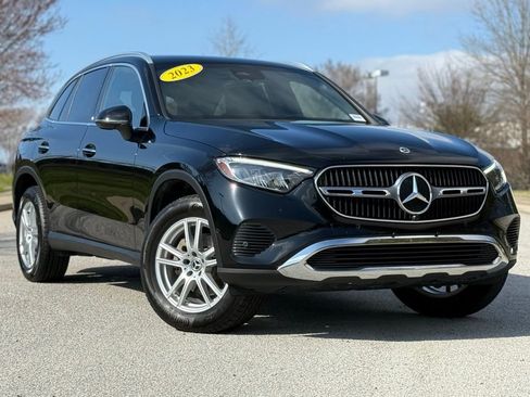 Used 2023 Mercedes-Benz GLC 300 4MATIC image 2