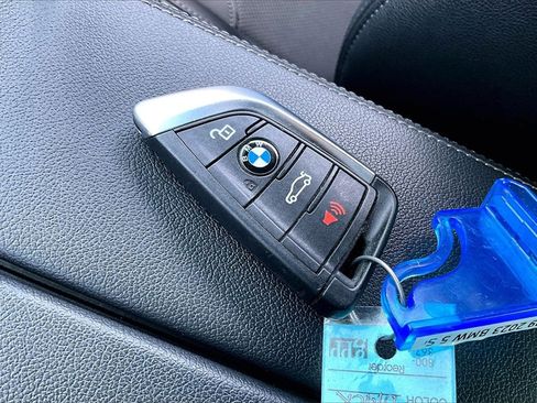 Used 2023 BMW 530i 530i w/ Premium Package image 32