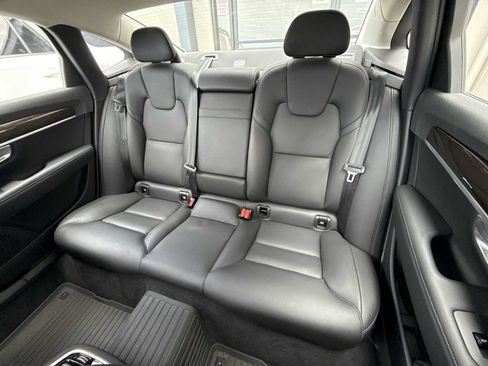 Used 2017 Volvo S90 T5 Momentum w/ Convenience Package FWD image 24