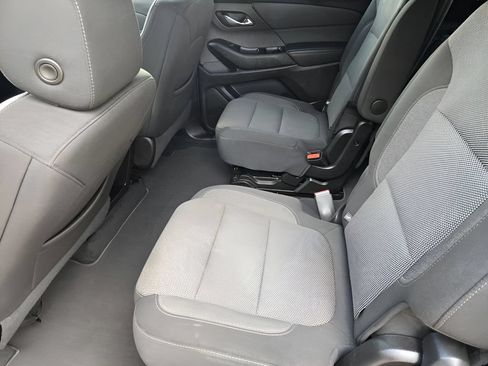 Used 2023 Chevrolet Traverse LT AWD/4WD image 28