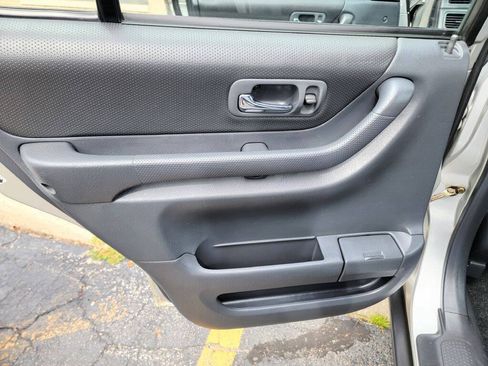Used 1999 Honda CR-V EX image 9
