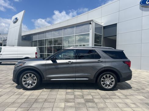 New 2026 Ford Explorer Platinum RWD image 3
