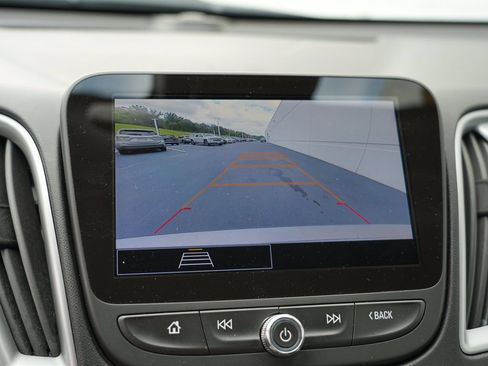 Used 2023 Chevrolet Malibu LT FWD image 35