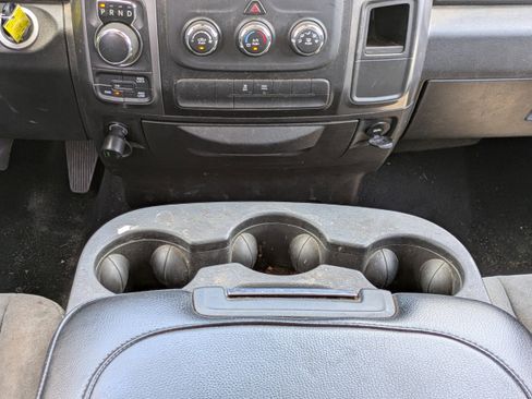 Used 2021 RAM 1500 Classic SLT AWD/4WD image 17
