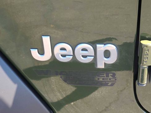 Used 2021 Jeep Wrangler Unlimited Sport AWD/4WD image 15