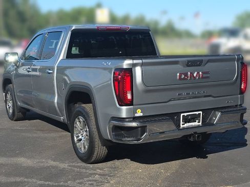 Used 2025 GMC Sierra 1500 SLT AWD/4WD image 4