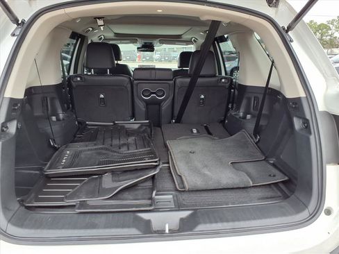 Certified 2024 Honda Pilot Touring image 19