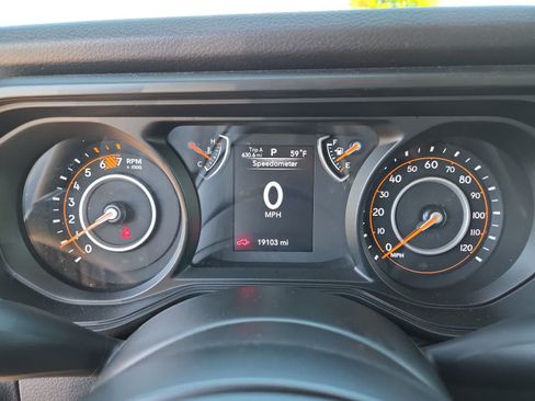 Used 2025 Jeep Wrangler Unlimited Sport AWD/4WD image 26