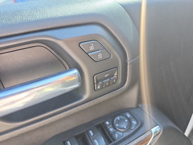 Used 2021 Chevrolet Silverado 2500 High Country AWD/4WD image 24