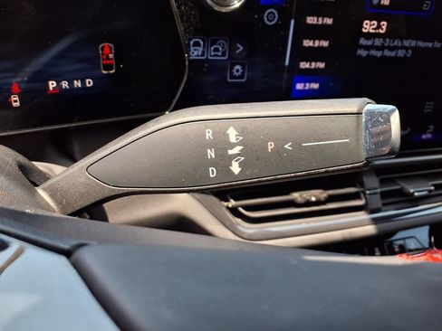Certified 2024 Chevrolet Equinox EV RS FWD image 12