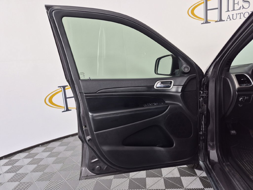 Used 2021 Jeep Grand Cherokee Laredo RWD image 13
