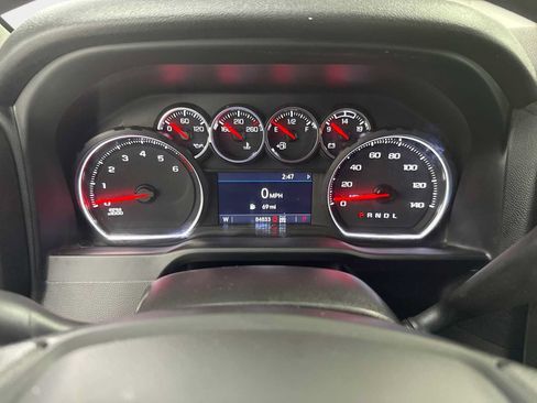 Used 2022 Chevrolet Silverado 2500 Custom w/ Custom Convenience Package AWD/4WD image 10