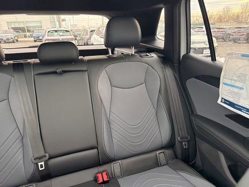 New 2026 Volkswagen Tiguan SE R-Line AWD/4WD image 15