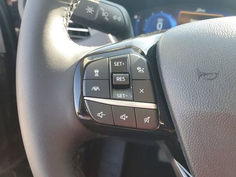 Certified 2022 Ford Escape Titanium w/ Class II Trailer Tow Package image 24