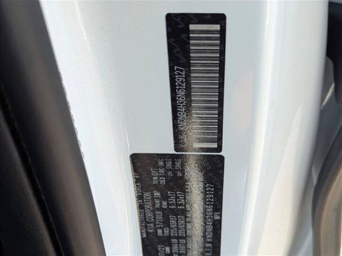 Used 2022 Kia Carnival LX FWD image 24