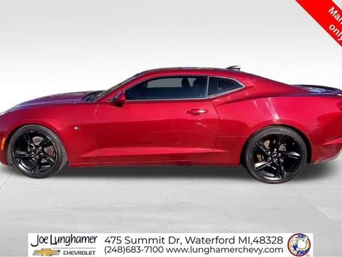 Used 2021 Chevrolet Camaro LT RWD image 6