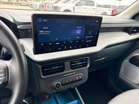 Used 2025 Ford Maverick XLT FWD image 18